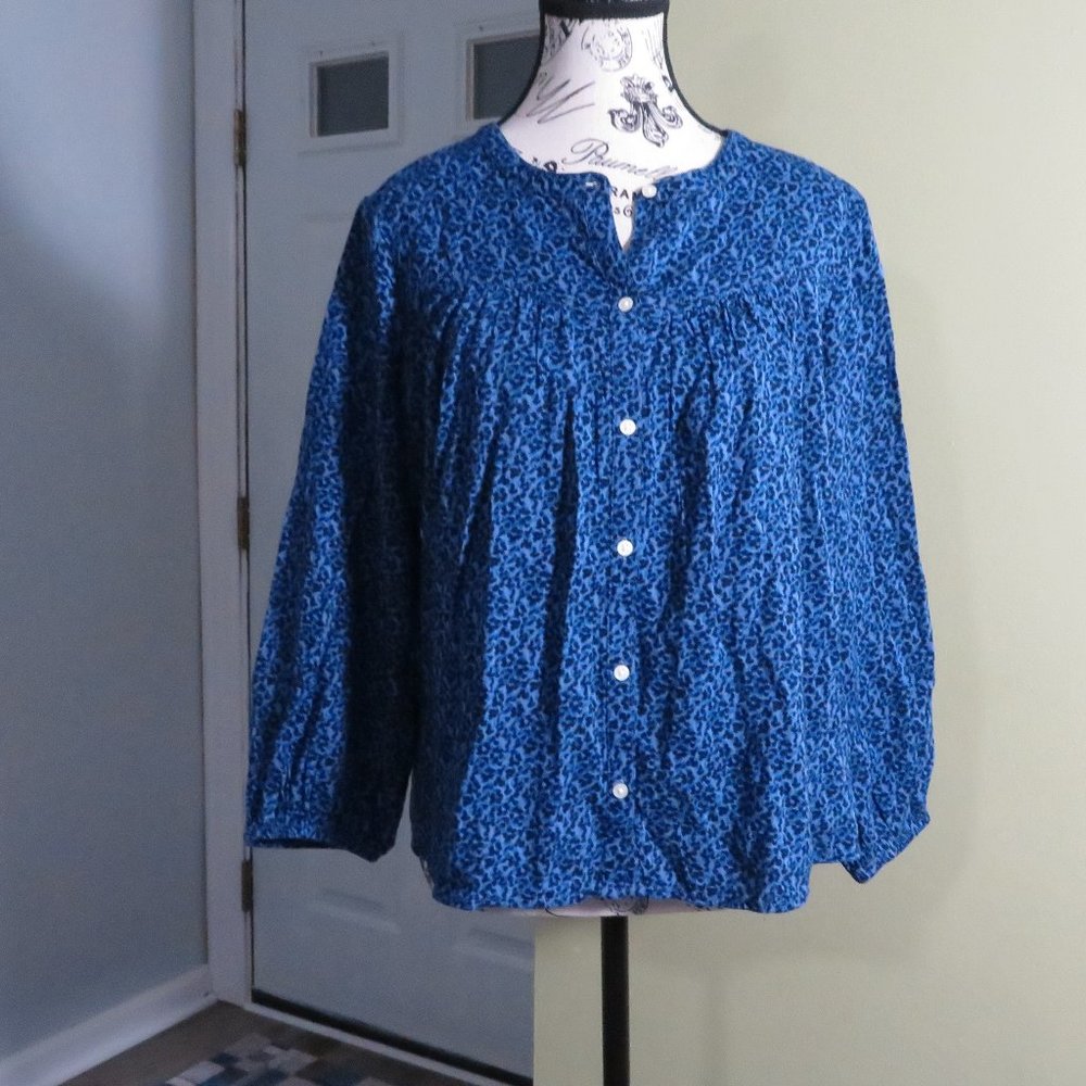 GAP‎ Women`s Long Sleeve Button Front Top size Small In Great Condition